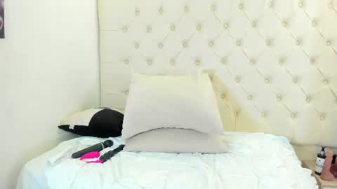 Snapshot of tatikanyx chatting on 07/19/26, 10:02 tatikanyx online show from 07/19/26, 10:02