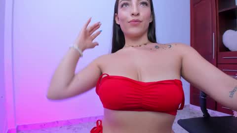 Tatiana Lopez online show from 02/12/25, 11:30