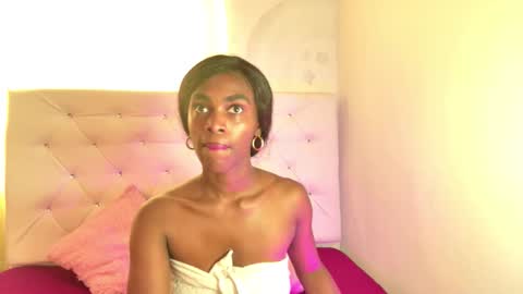 Snapshot of tatixxxvega chatting on 03/04/26, 02:45 tatix online show from 03/04/26, 02:45