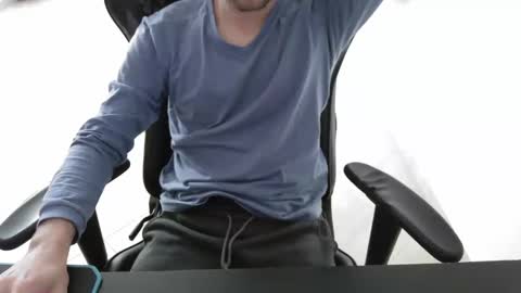 Lucas online show from 12/15/24, 12:38