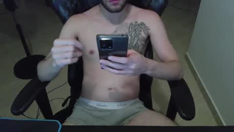 Lucas online show from 03/11/25, 10:42