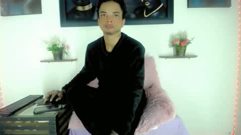 Snapshot of tatoo_noah chatting on 02/23/26, 01:08 Noah online show from 02/23/26, 01:08