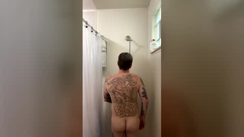 Snapshot of tattedupboyfun chatting on 05/31/26, 03:41 tattedupboyfun online show from 05/31/26, 03:41