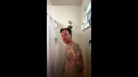 Snapshot of tattedupboyfun chatting on 06/03/26, 03:06 tattedupboyfun online show from 06/03/26, 03:06