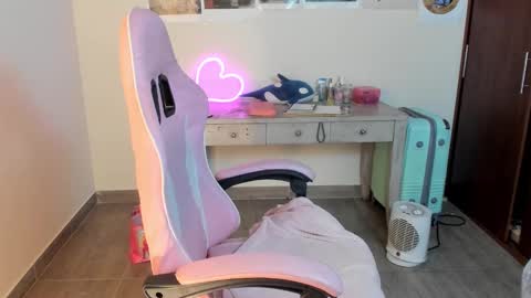 Snapshot of tattoed_bunny9 chatting on 03/03/25, 06:04 Rose Marie online show from 03/03/25, 06:04