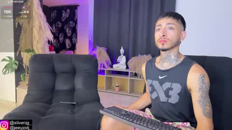 Snapshot of tattoguys_cums chatting on 10/22/25, 02:45 Jonathan Juan online show from 10/22/25, 02:45
