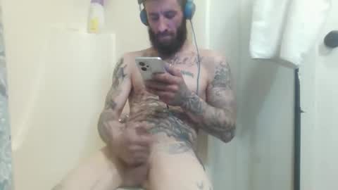 Snapshot of tattoo3333 chatting on 01/27/25, 09:55 tattoo3333 online show from 01/27/25, 09:55