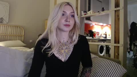 Snapshot of tattoobbgirl chatting on 02/24/25, 09:09 tattoobbgirl online show from 02/24/25, 09:09