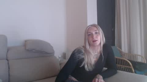 tattoobbgirl online show from 12/05/25, 06:48