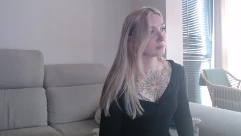 tattoobbgirl online show from 12/16/25, 02:11
