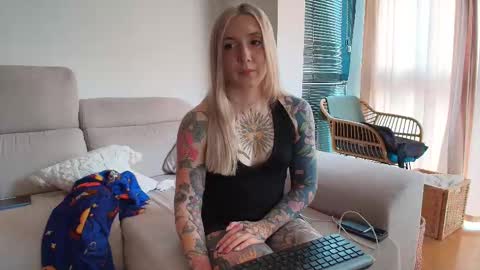 tattoobbgirl online show from 02/25/26, 04:16