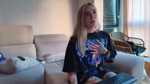 tattoobbgirl online show from 03/07/26, 05:10