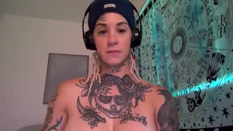 Snapshot of tattooed_natalia chatting on 01/07/25, 02:08 Natalia 3 online show from 01/07/25, 02:08