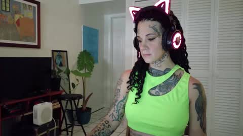 Snapshot of tattooed_natalia chatting on 01/27/25, 02:46 Natalia 3 online show from 01/27/25, 02:46