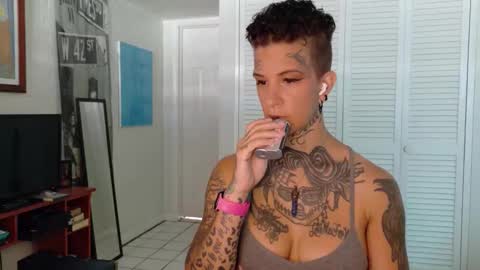 Snapshot of tattooed_natalia chatting on 03/15/26, 12:44 Natalia 3 online show from 03/15/26, 12:44