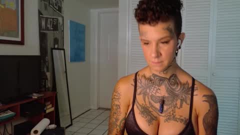 Snapshot of tattooed_natalia chatting on 03/18/26, 02:09 Natalia 3 online show from 03/18/26, 02:09