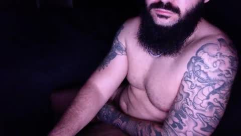 Snapshot of tattooedandbearded22 chatting on 10/03/25, 06:32 tattooedandbearded22 online show from 10/03/25, 06:32
