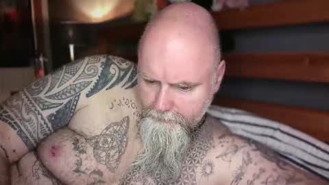 Tattooeddilf 01 online show from 02/04/26, 07:09