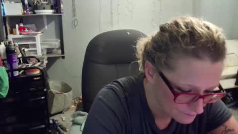 Snapshot of tattooeddirtyteacher chatting on 02/06/25, 10:10 Lisa Lovely online show from 02/06/25, 10:10