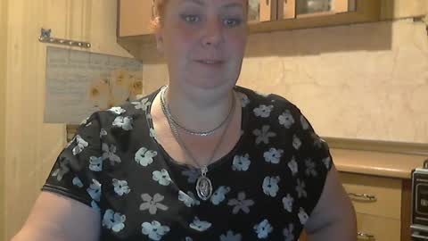tatyanka_ online show from 12/06/24, 01:29