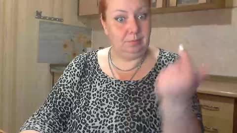 tatyanka_ online show from 12/18/25, 01:00