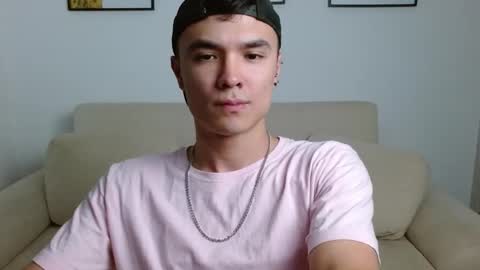 Snapshot of taurus4k chatting on 12/19/24, 02:45 taurus4k online show from 12/19/24, 02:45