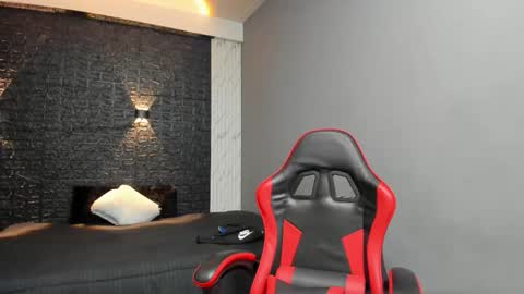  T A U R U S  online show from 11/23/25, 10:04