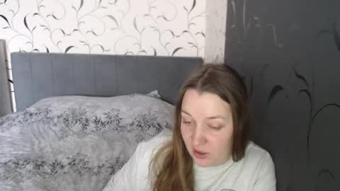 Snapshot of taxxxu chatting on 04/24/26, 06:27 Diana online show from 04/24/26, 06:27