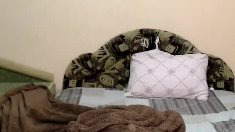 Taya online show from 11/24/25, 06:40