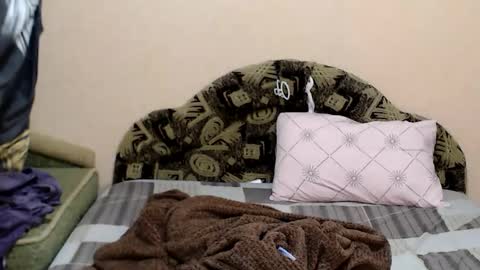 Taya online show from 11/26/25, 05:36