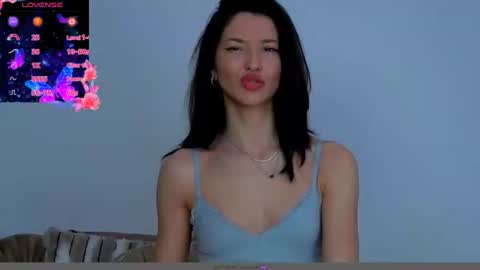 TayaKayan online show from 01/10/25, 06:09