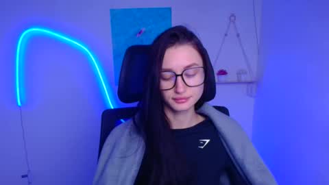 Taya online show from 01/18/26, 06:28