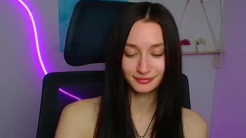 Taya online show from 04/17/26, 07:17