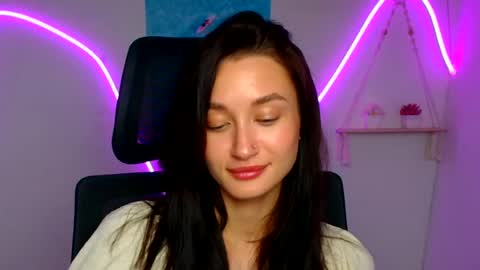 Snapshot of tayavibe chatting on 06/18/26, 09:58 Taya online show from 06/18/26, 09:58
