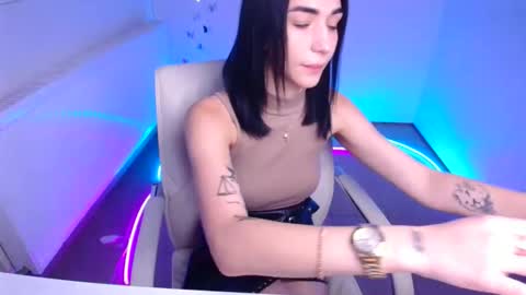 Tayla online show from 10/10/25, 12:37