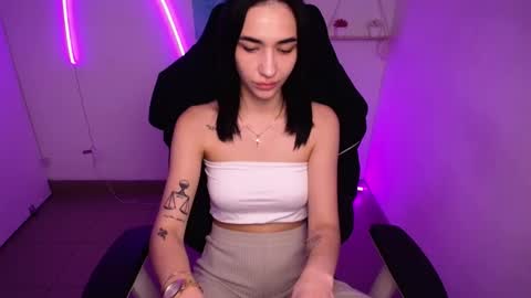 Tayla online show from 11/01/25, 12:07