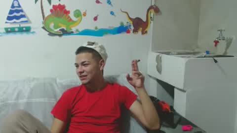 Snapshot of tayler_and_alina chatting on 01/13/25, 09:20 MARCELO MILK online show from 01/13/25, 09:20