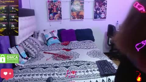 Snapshot of tayler_yuliet chatting on 02/21/25, 02:16 pareja ardiente online show from 02/21/25, 02:16