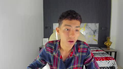 TAYLER online show from 12/20/25, 02:51