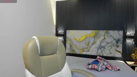 TAYLER online show from 01/15/26, 03:22