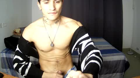 independent model online show from 05/30/26, 12:30