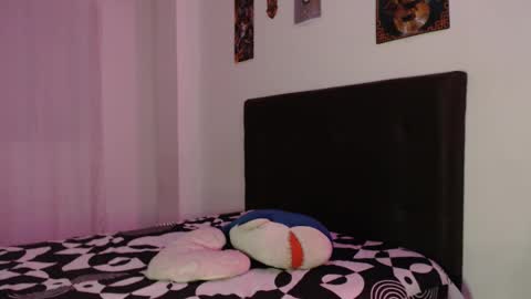 Taylor online show from 02/28/25, 11:23