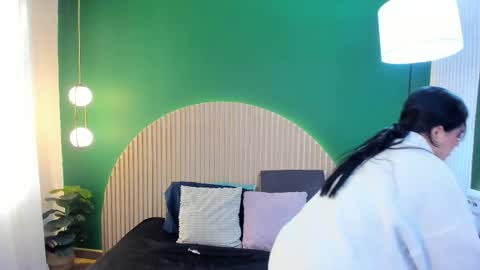 Taylor Bennet online show from 12/03/25, 11:52