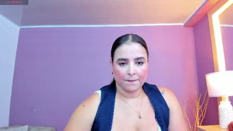 Snapshot of taylor_bennet chatting on 06/26/26, 08:24 Taylor Bennet online show from 06/26/26, 08:24