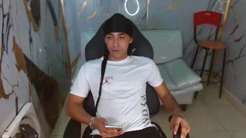 Taylor online show from 03/27/26, 01:22