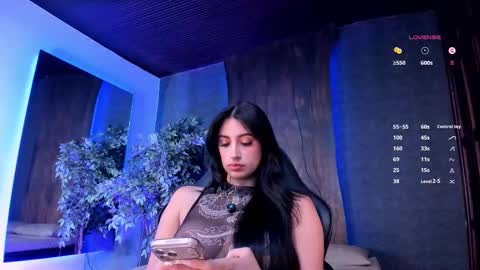 Taylor  Help me to get 100 thumbs up online show from 02/04/26, 04:57