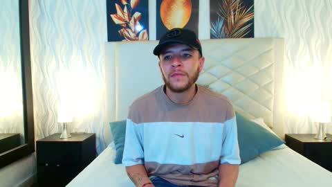 Snapshot of taylor_mason1 chatting on 11/18/25, 10:36 Taylor online show from 11/18/25, 10:36