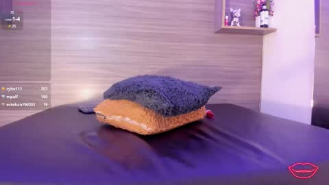 Taylor  online show from 02/18/25, 06:37