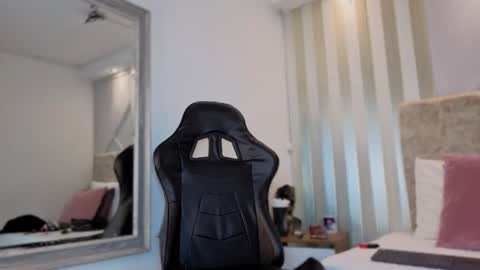 tayra online show from 02/01/26, 06:17