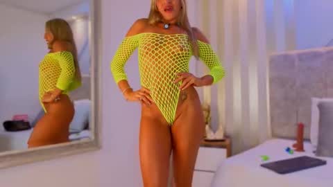 tayra online show from 03/03/26, 07:53